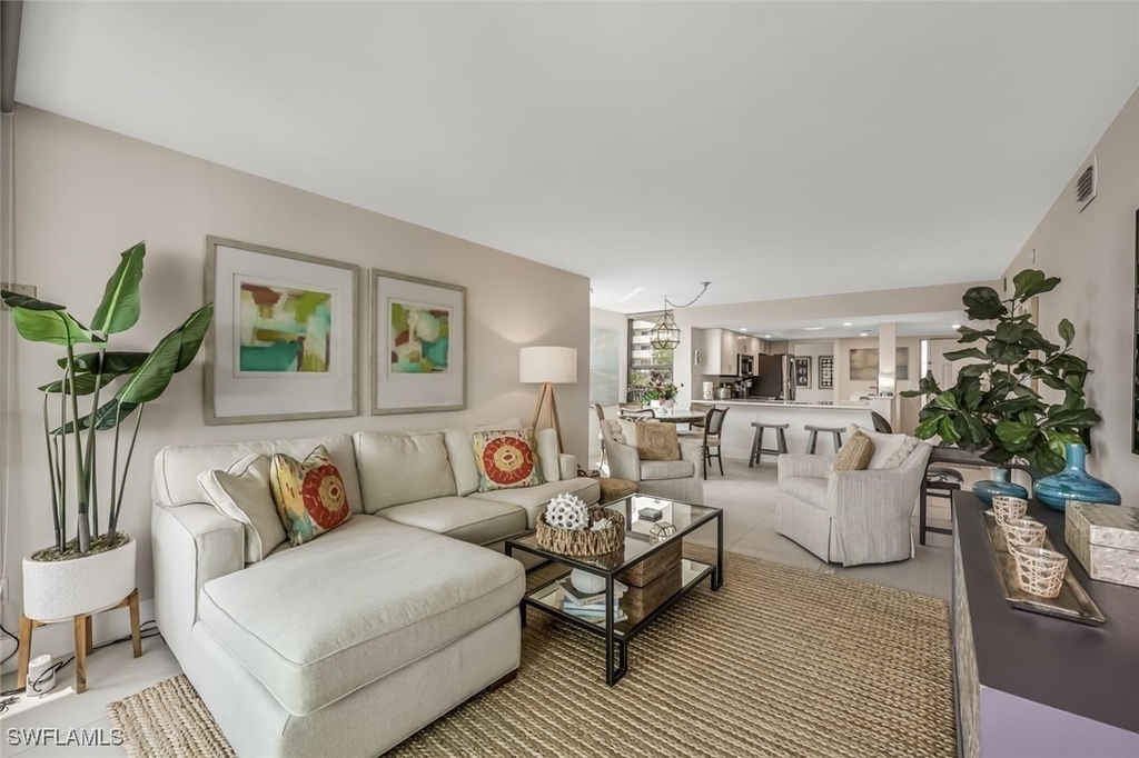 10562 Gulf Shore Drive - Photo 3