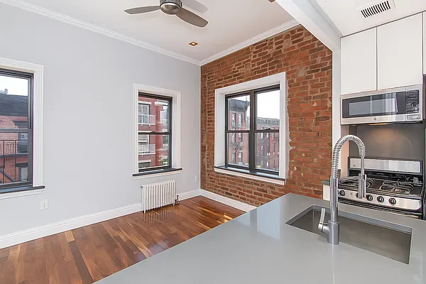 68 Clinton Street - Photo 3