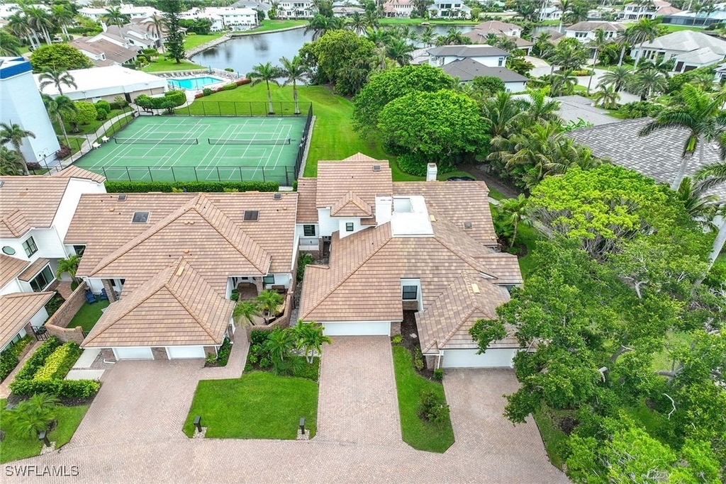 571 Park Shore Drive - Photo 4