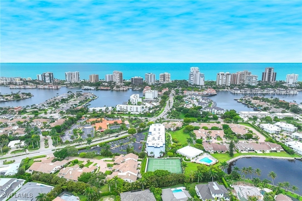 571 Park Shore Drive - Photo 3
