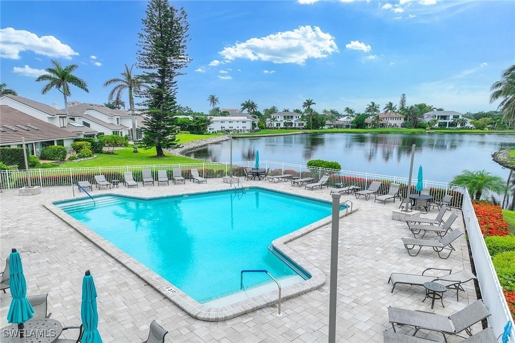 571 Park Shore Drive - Photo 33
