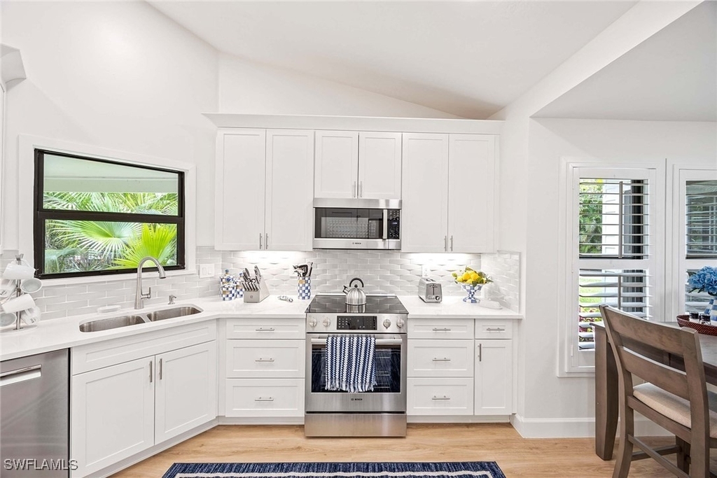 571 Park Shore Drive - Photo 13