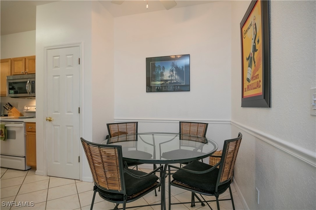 3964 Bishopwood Court E - Photo 2