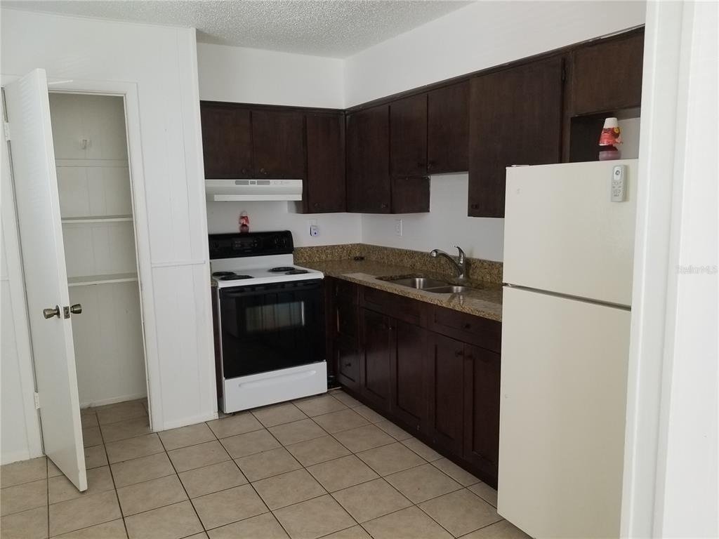 1306 E 137th Avenue - Photo 2