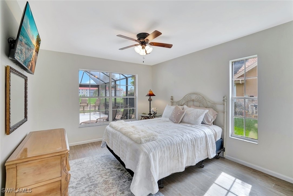 5859 Westbourgh Court - Photo 14