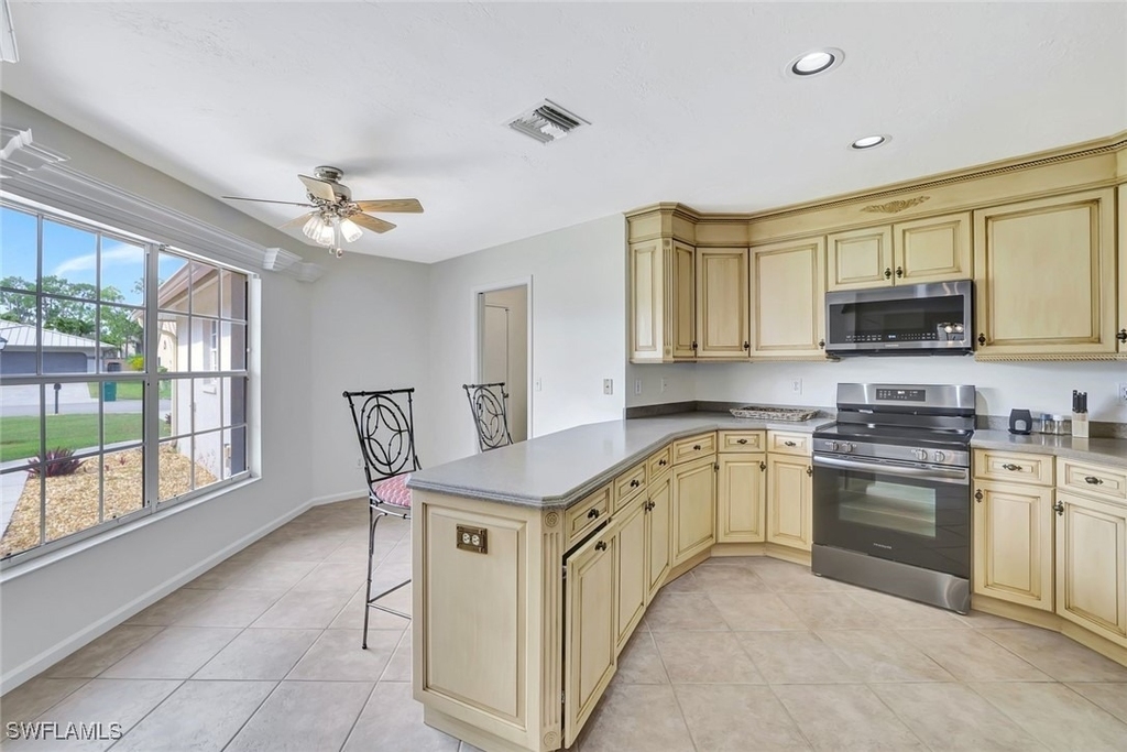 5859 Westbourgh Court - Photo 8