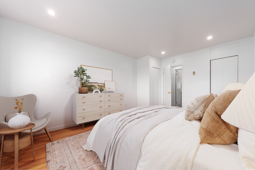 12-10 Astoria Park South - Photo 5