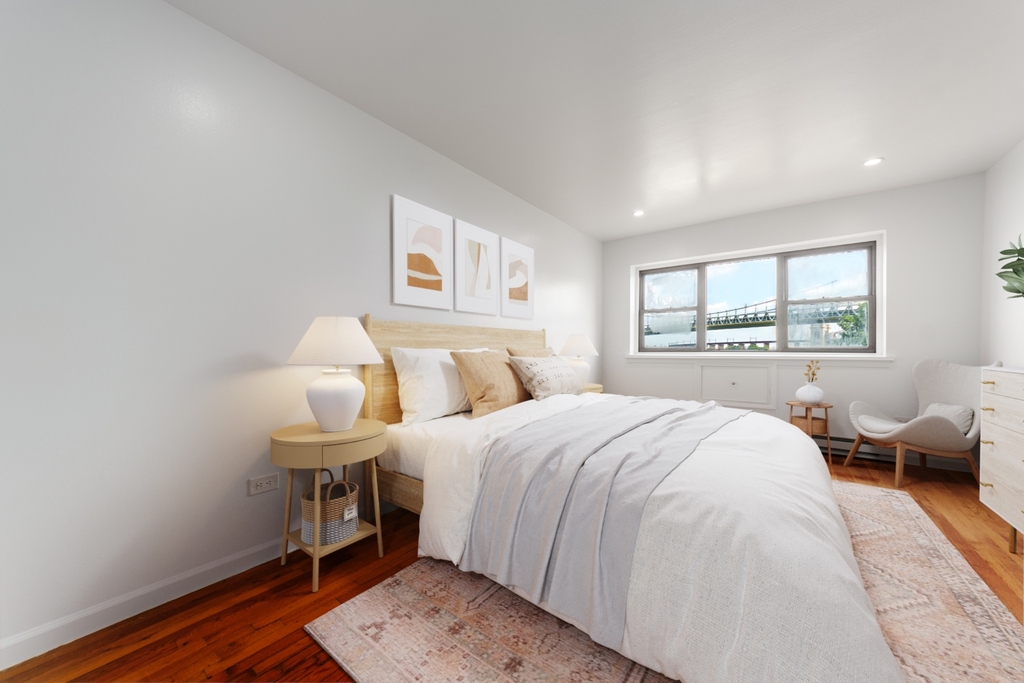 12-10 Astoria Park South - Photo 4