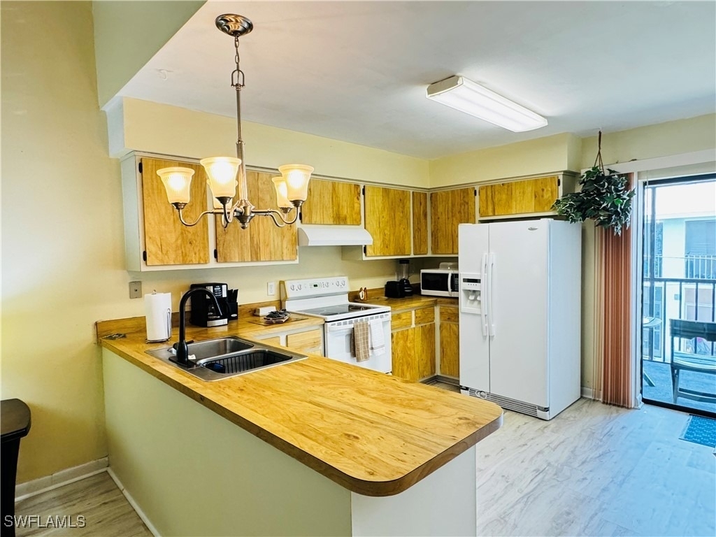 4903 Vincennes Street - Photo 5