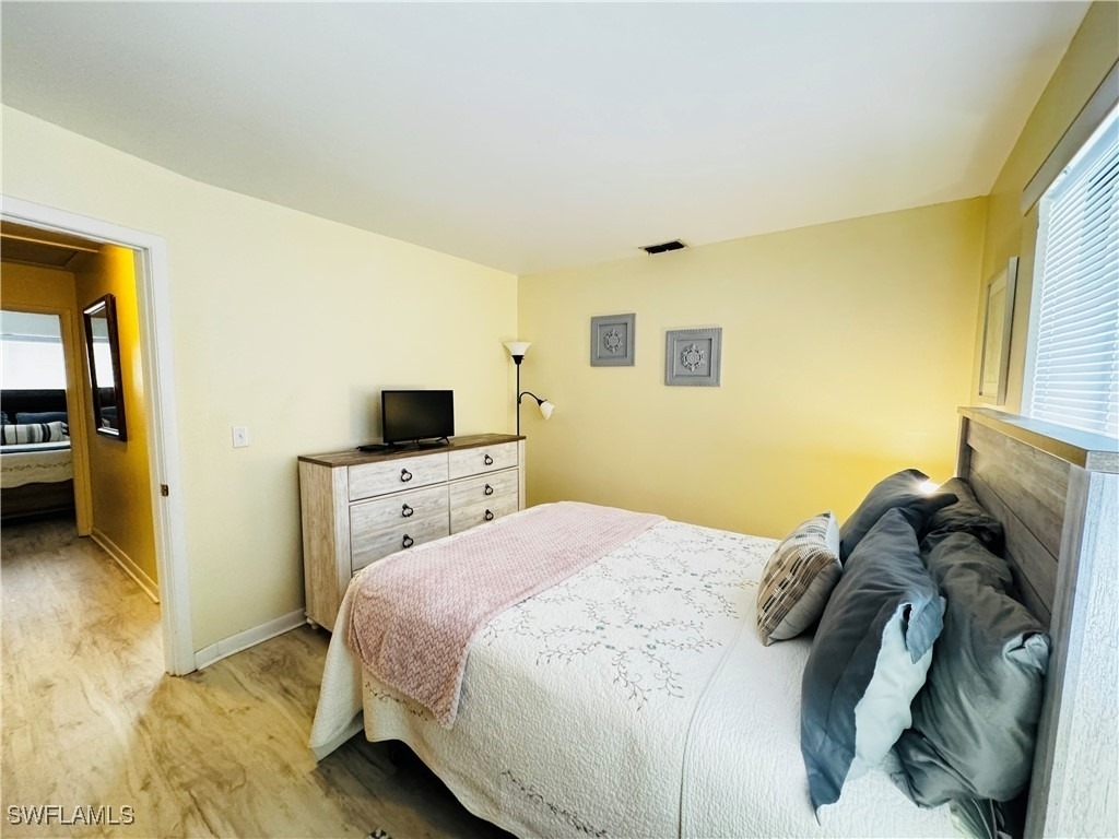 4903 Vincennes Street - Photo 11