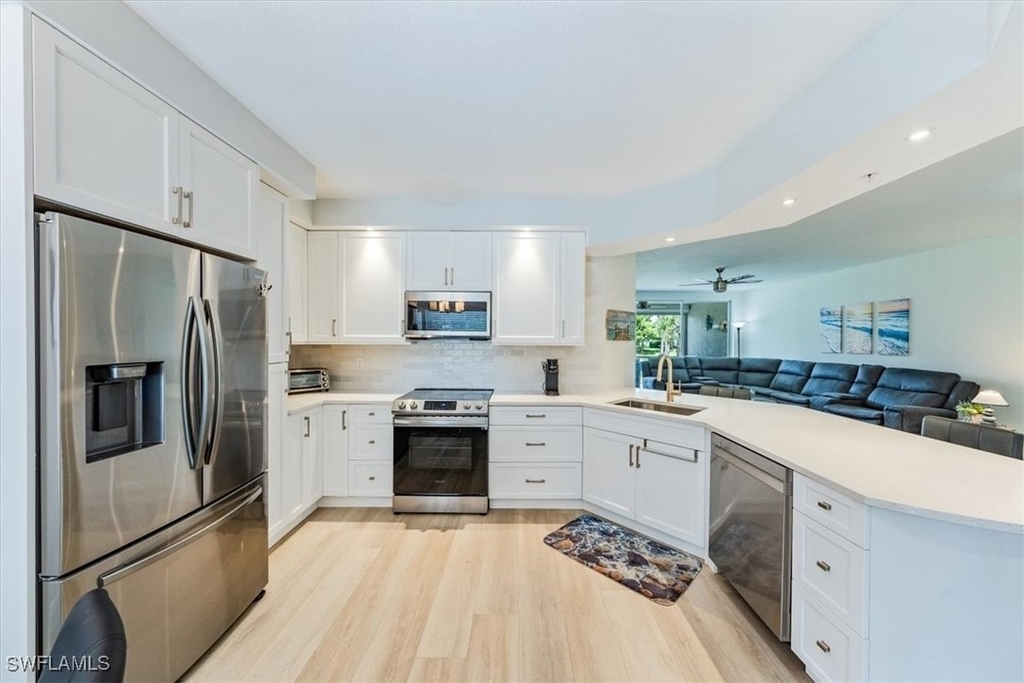 6914 Satinleaf Road N - Photo 9