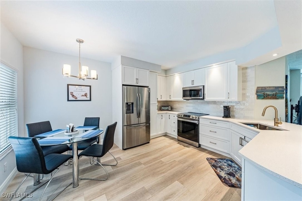 6914 Satinleaf Road N - Photo 7