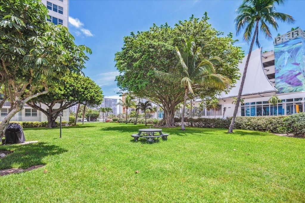 201 N Ocean Boulevard - Photo 15