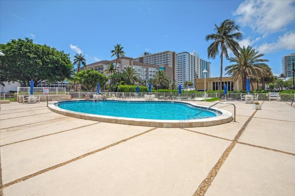 201 N Ocean Boulevard - Photo 14