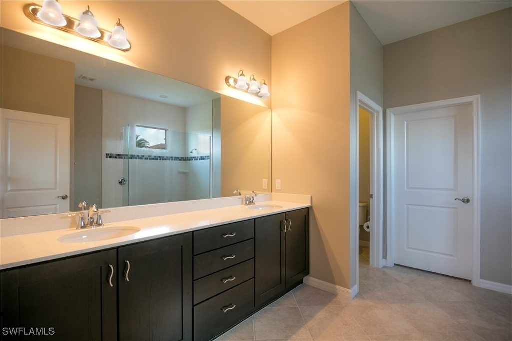 1466 Artesia Drive W - Photo 5