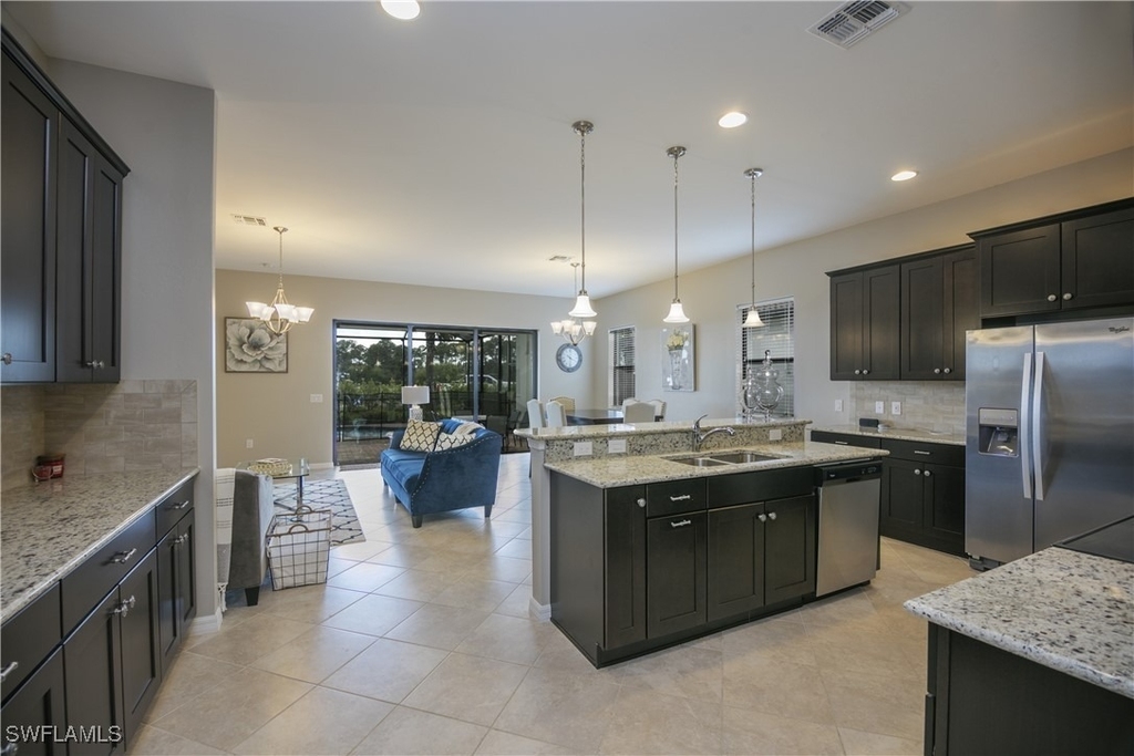 1466 Artesia Drive W - Photo 2