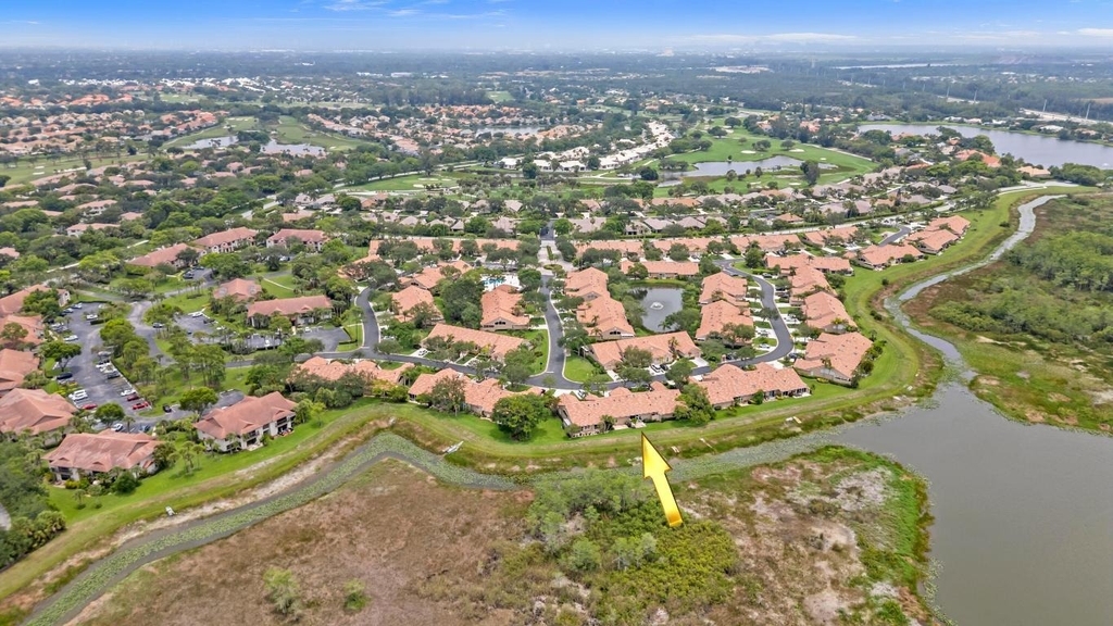 1302 Mahogany Place - Photo 33