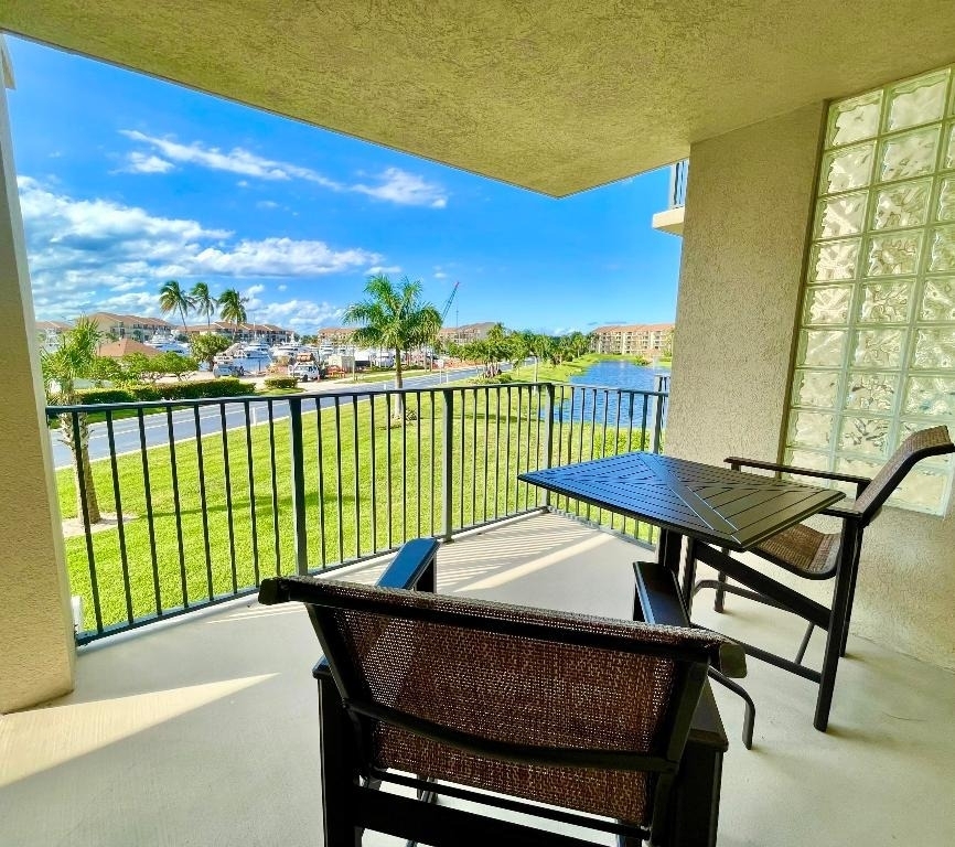 901 Sw Seafarer Circle - Photo 3