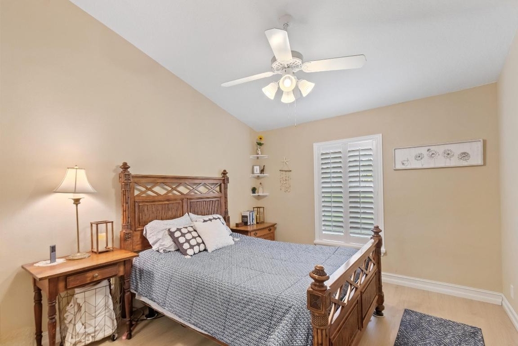 1401 Mahogany Place - Photo 16