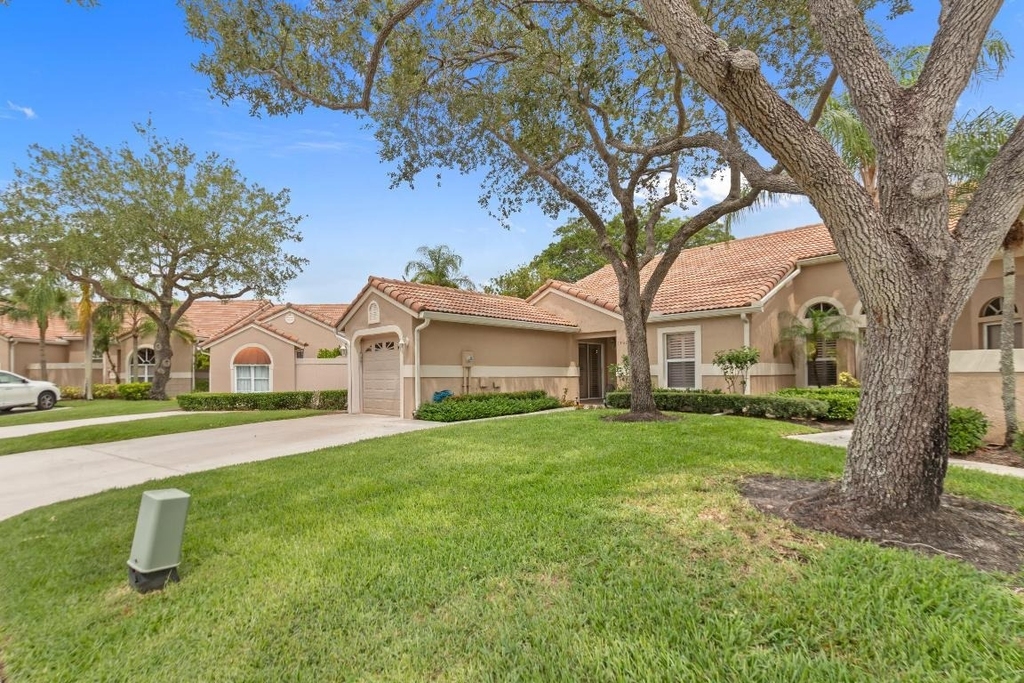 1401 Mahogany Place - Photo 26