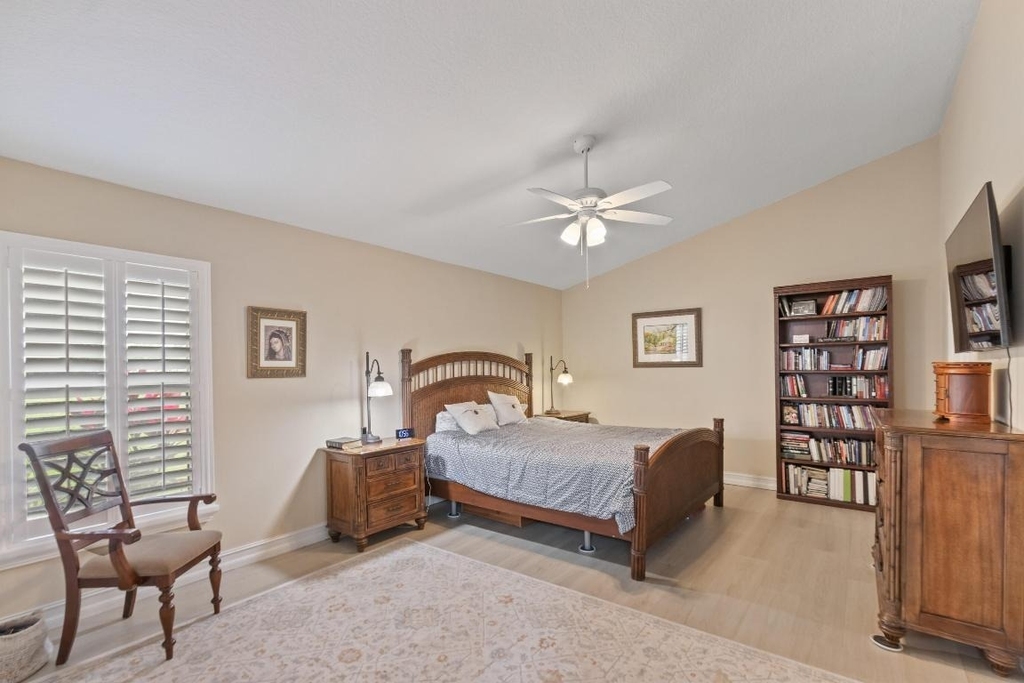 1401 Mahogany Place - Photo 12