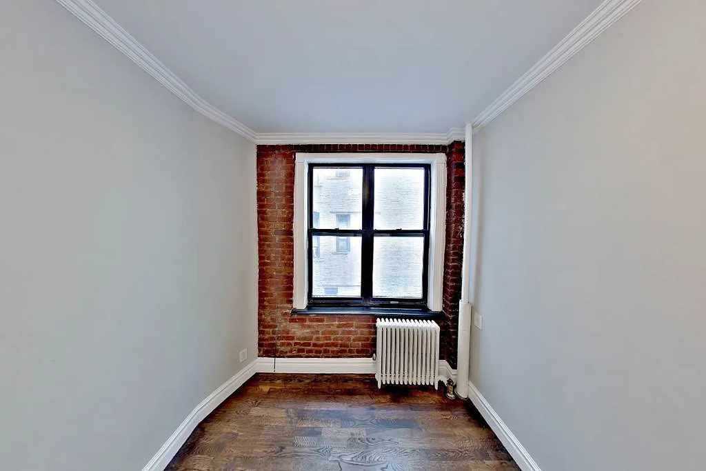 416 East 13th Street - Photo 2