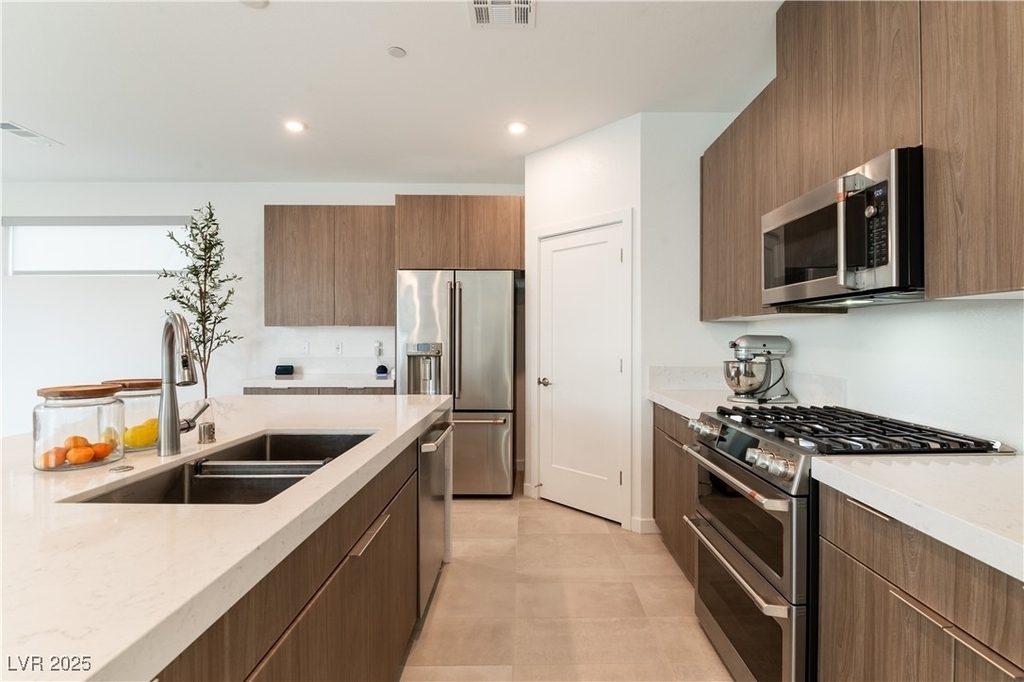2526 Verdello Street - Photo 4