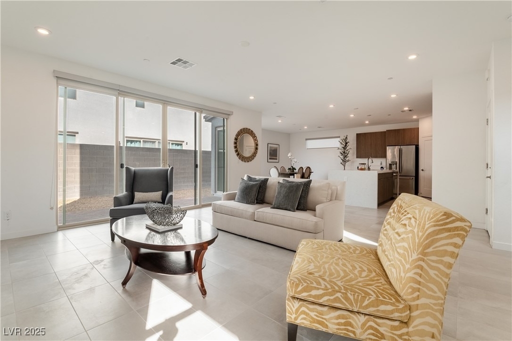 2526 Verdello Street - Photo 2