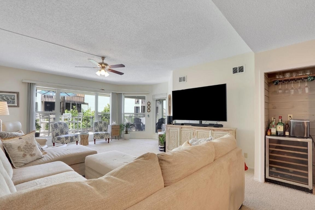 2051 Ne Ocean Boulevard - Photo 5