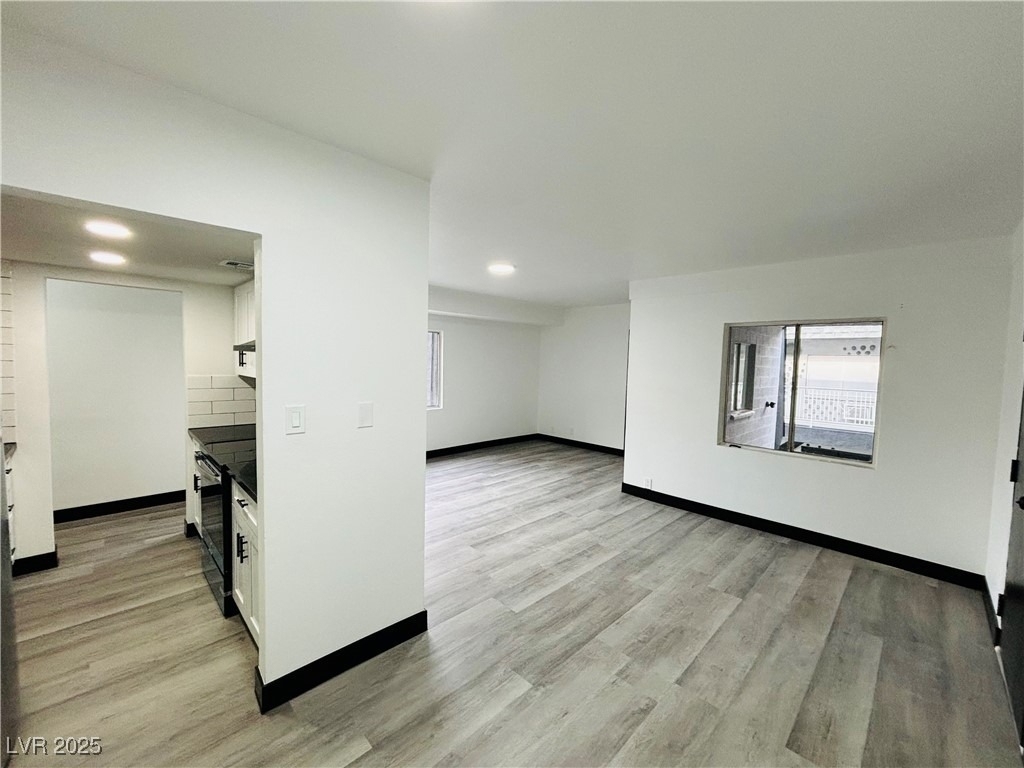 1922 Fairfield Avenue - Photo 3