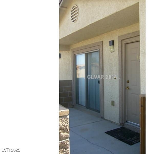 2050 N Los Feliz Street - Photo 5