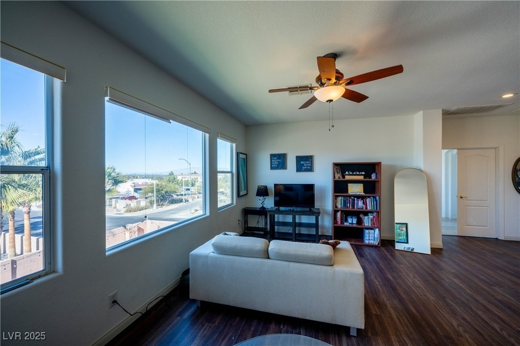 359 Hoskins Court - Photo 61