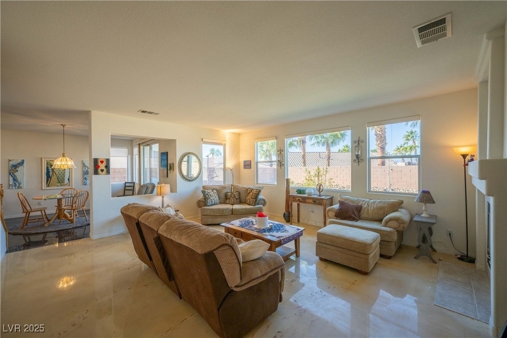 359 Hoskins Court - Photo 19