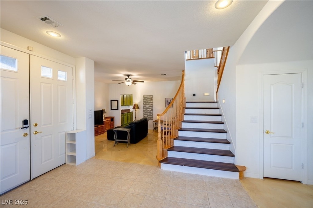 359 Hoskins Court - Photo 32