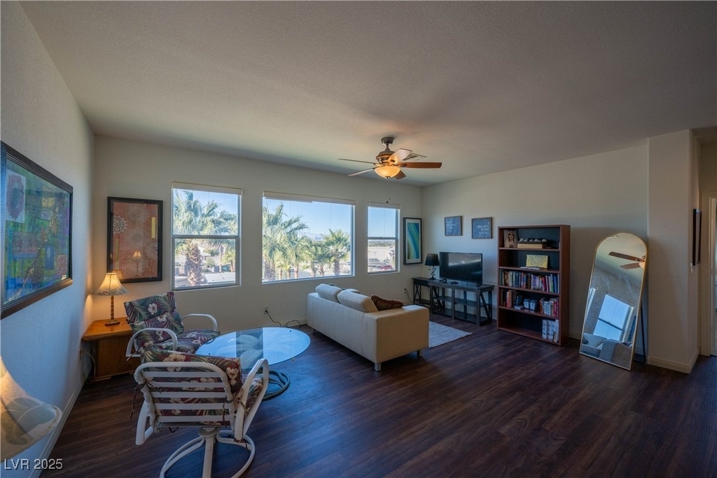 359 Hoskins Court - Photo 59
