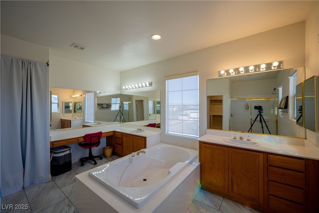 359 Hoskins Court - Photo 44