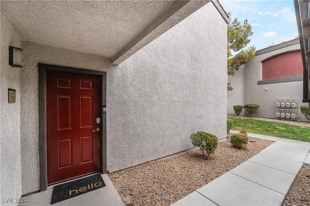 950 Seven Hills Drive - Photo 1
