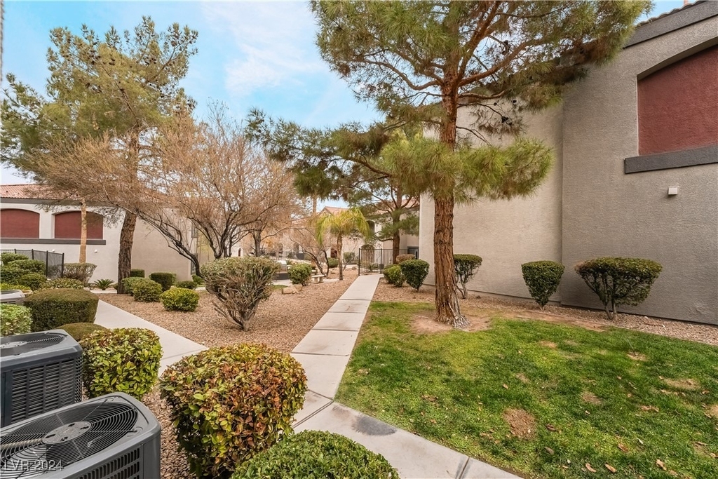 950 Seven Hills Drive - Photo 18