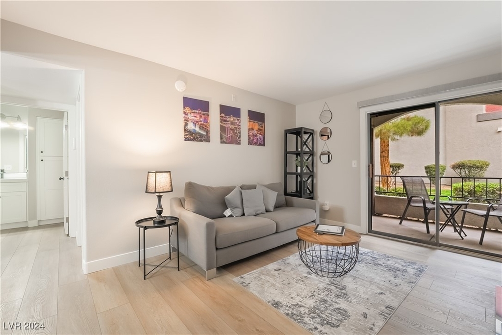 950 Seven Hills Drive - Photo 3