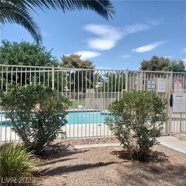 4032 Village Square - Photo 12
