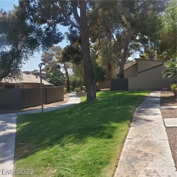 4032 Village Square - Photo 2