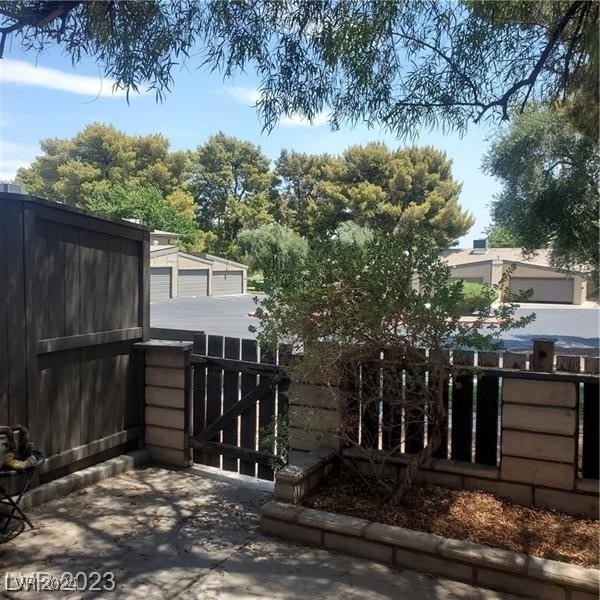 4032 Village Square - Photo 5
