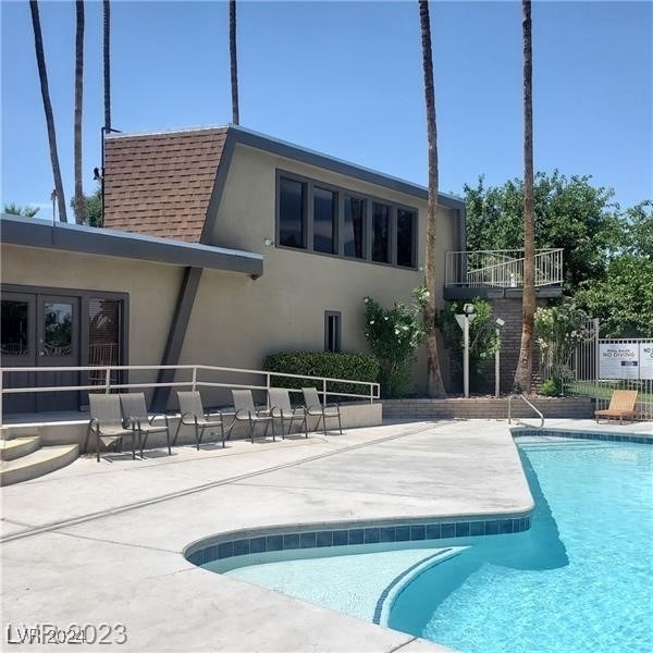 4032 Village Square - Photo 8