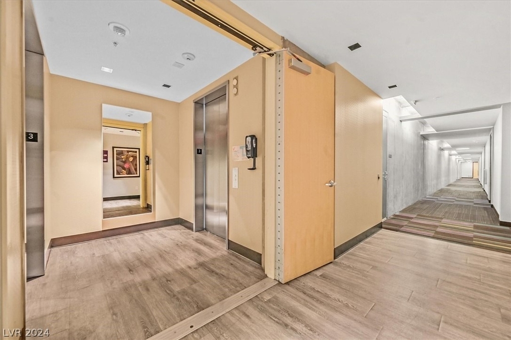 353 E Bonneville Avenue - Photo 22