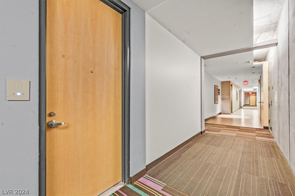 353 E Bonneville Avenue - Photo 21