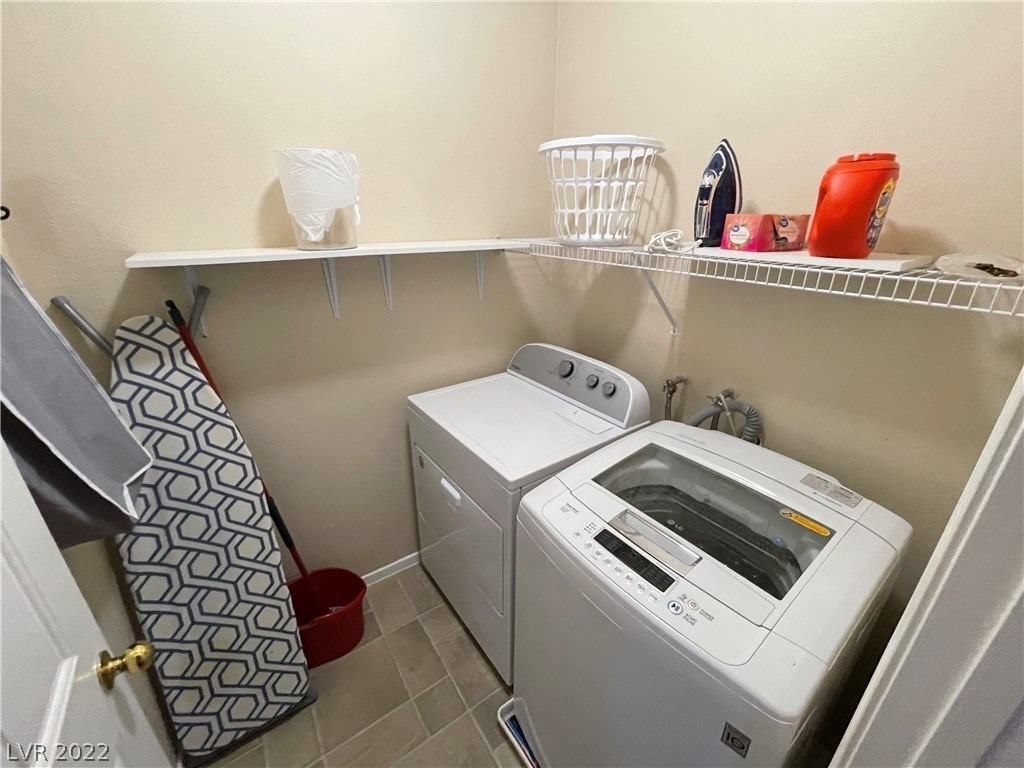 2900 Sunridge Heights Parkway - Photo 9