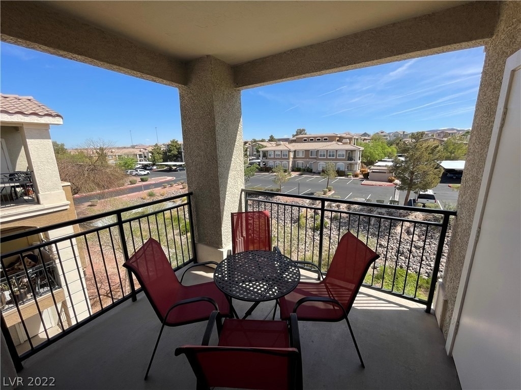 2900 Sunridge Heights Parkway - Photo 10
