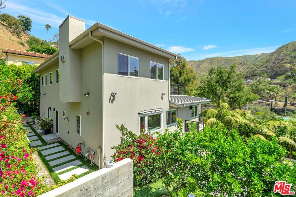 3859 Rambla Pacifico - Photo 36