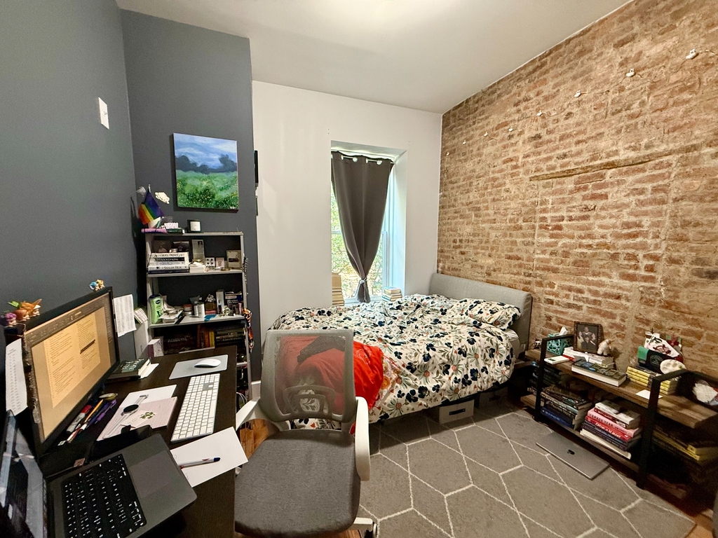 756 Putnam Avenue - Photo 7