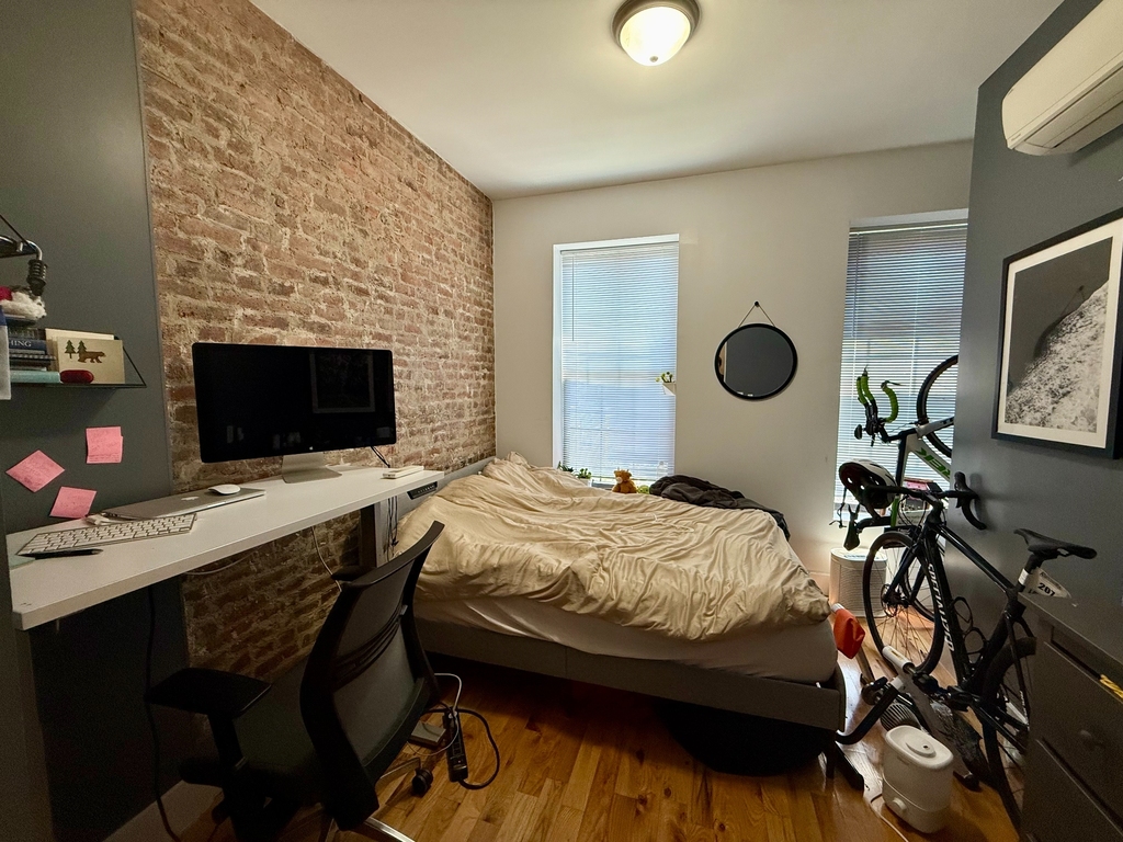 756 Putnam Avenue - Photo 8